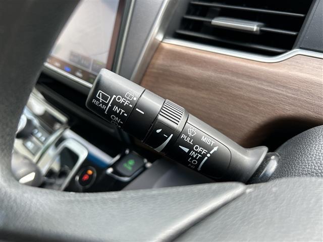 フリードハイブリッド ハイブリッド・Ｇホンダセンシング　９型ナビＶＸＭ－２０７ＶＦＮｉ　バックカメラ　両側パワースライドドア　ドラレコ　ＥＴＣ　レーダークルーズ　ＢＴ　フルセグ　ＨＤＭＩ　シートヒーター　ＵＳＢ　ホンダセンシング　ＬＥＤライト　オートライト（9枚目）