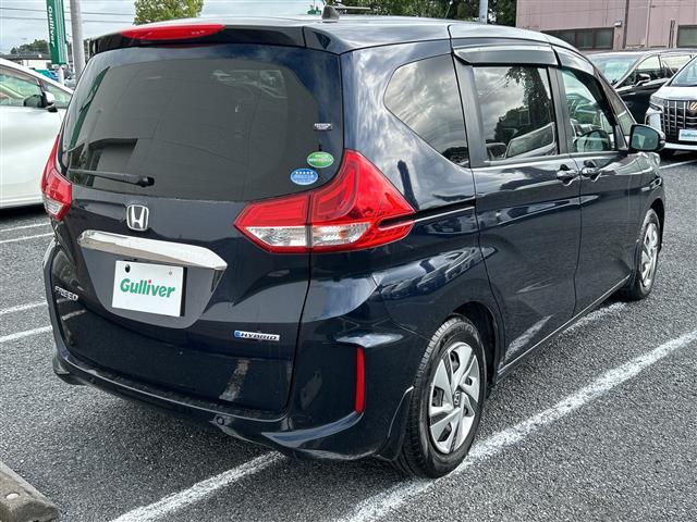 フリードハイブリッド ハイブリッド・Ｇホンダセンシング　９型ナビＶＸＭ－２０７ＶＦＮｉ　バックカメラ　両側パワースライドドア　ドラレコ　ＥＴＣ　レーダークルーズ　ＢＴ　フルセグ　ＨＤＭＩ　シートヒーター　ＵＳＢ　ホンダセンシング　ＬＥＤライト　オートライト（37枚目）