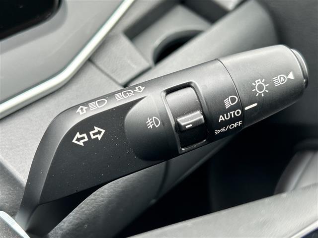 ノート Ｘ　ナビ　アラウンドビューモニター　ＴＶ　Ｂｔ　ＵＳＢ　ＥＴＣ　前方ドラレコ　デジタルルームミラー　前後コーナーセンサー　衝突軽減システム　スマートキー　電動格納ミラー　フォグライト　ＬＥＤライト（8枚目）