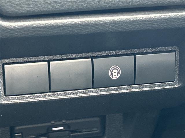ノート Ｘ　ナビ　アラウンドビューモニター　ＴＶ　Ｂｔ　ＵＳＢ　ＥＴＣ　前方ドラレコ　デジタルルームミラー　前後コーナーセンサー　衝突軽減システム　スマートキー　電動格納ミラー　フォグライト　ＬＥＤライト（14枚目）