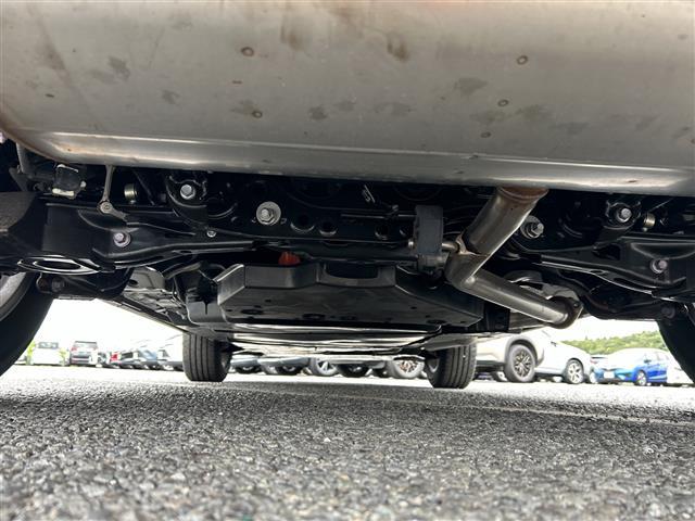 ＲＡＶ４ ハイブリッドＸ　サンルーフ　ナビＮＭＺＫ－Ｗ７３Ｄ　バックカメラ　２．０ＥＴＣ　クルコン　ドラレコ　フルセグ　１００Ｖ充電　スマートキー　マット　バイザー　ＬＥＤライト　オートライト　１７インチＡＷ　セーフティセンス（38枚目）