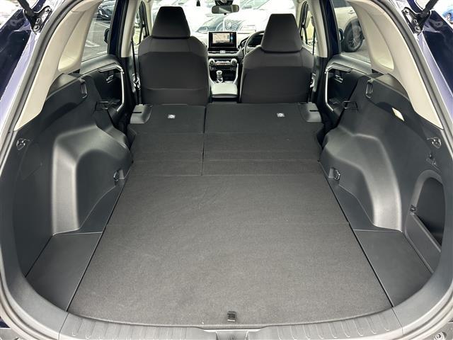 ＲＡＶ４ ハイブリッドＸ　サンルーフ　ナビＮＭＺＫ－Ｗ７３Ｄ　バックカメラ　２．０ＥＴＣ　クルコン　ドラレコ　フルセグ　１００Ｖ充電　スマートキー　マット　バイザー　ＬＥＤライト　オートライト　１７インチＡＷ　セーフティセンス（41枚目）