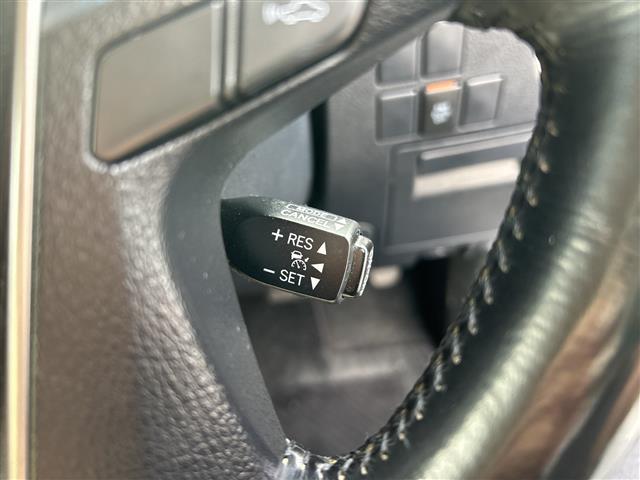 ヴェルファイア ２．５Ｖ　アルパイン１１型ナビＥＶ１１Ｚ　アルパインフリップダウンモニター　バックカメラ　両側電動スライドドア　電動バックドア　ウッド調コンビハンドル　ＥＴＣ　ドラレコ　前後センサー　エアロ　純正１７インチＡＷ（6枚目）