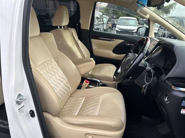 ヴェルファイア ２．５Ｖ　アルパイン１１型ナビＥＶ１１Ｚ　アルパインフリップダウンモニター　バックカメラ　両側電動スライドドア　電動バックドア　ウッド調コンビハンドル　ＥＴＣ　ドラレコ　前後センサー　エアロ　純正１７インチＡＷ（17枚目）