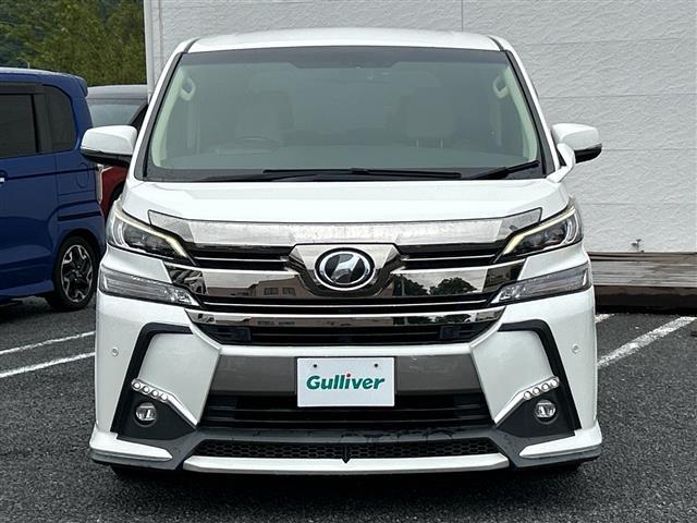 ヴェルファイア ２．５Ｖ　アルパイン１１型ナビＥＶ１１Ｚ　アルパインフリップダウンモニター　バックカメラ　両側電動スライドドア　電動バックドア　ウッド調コンビハンドル　ＥＴＣ　ドラレコ　前後センサー　エアロ　純正１７インチＡＷ（39枚目）