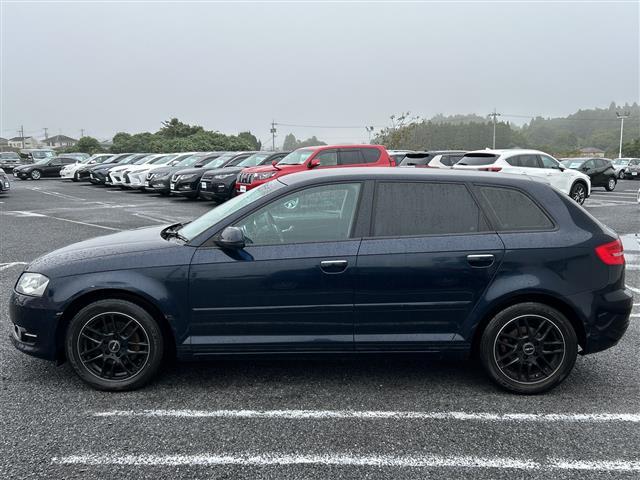 A3 スポーツバック1.4TFSI ナビAVIC-ZH08 黒革シート シートヒーター ETC フルセグTV BT DVD フロアマット キーレス 横滑り防止 バックセンサー キセノンライト オートライト 16インチブラックAW(41枚目)