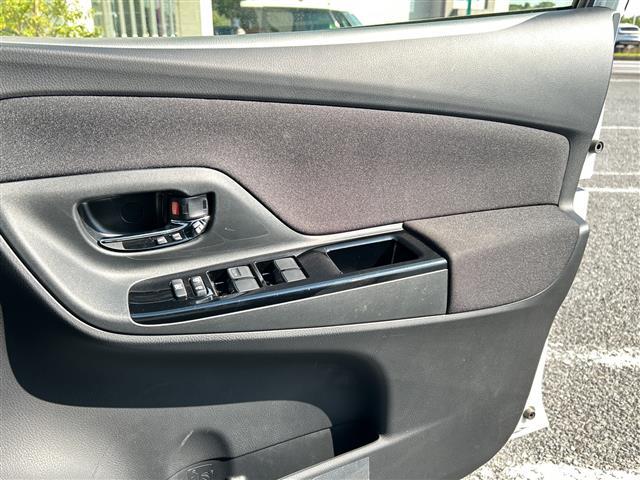 ヴィッツ F アミー ナビNSZT-W68T ETC Bカメ ワンオーナー ドラレコ フルセグTV Bt DVD レーンアシスト LEDライト オートライト オートマチックハイビーム 14インチAW コーナーセンサー(22枚目)