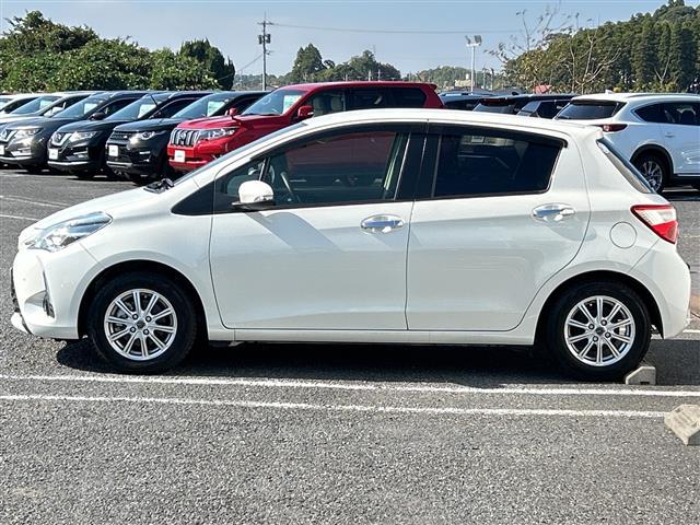 ヴィッツ F アミー ナビNSZT-W68T ETC Bカメ ワンオーナー ドラレコ フルセグTV Bt DVD レーンアシスト LEDライト オートライト オートマチックハイビーム 14インチAW コーナーセンサー(41枚目)