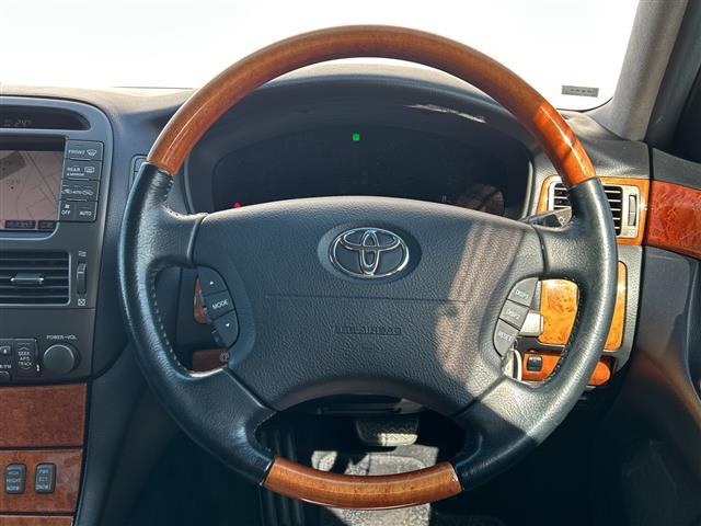 セルシオ C仕様 インテリアセレクション サンルーフ 黒革シート ナビ バックカメラ ETC エアシート 全席シートヒーター 全席電動シート ドラレコ 電動リアサンシェード ウッドコンビハンドル HID オートライト 純正16インチAW(17枚目)