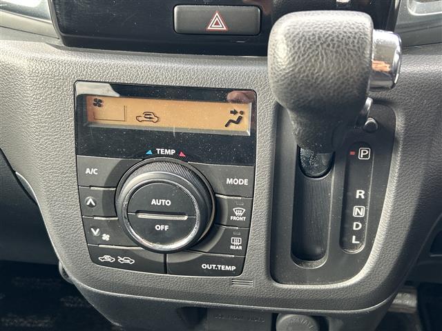 スペーシアカスタム XS パワースライドドア スマートキー プッシュスタート 社外15インチAW HID オートライト アイドリングストップ パワーステアリング パワーウィンドウ フロアマット オートエアコン(6枚目)