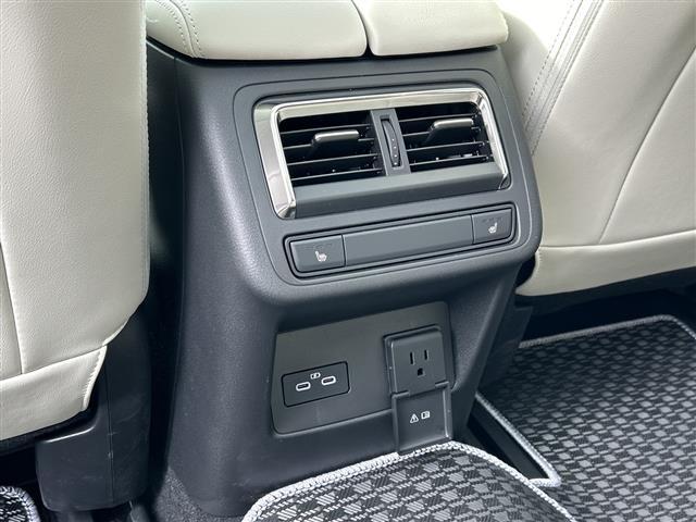 CX-60 XD エクスクルーシブモード ドライバーパーソナライゼーションシステムPKG サンルーフ 革 ナビ 全方位カメラ ETC ドラレコ TV 電動リアゲート BT アップルカープレイ 100V充電 追従クルコン 温冷シート 電動シート(15枚目)