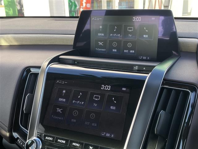 【ステアリング】軽い力で扱いやすいハンドルです。目立つ傷やスレなどなく綺麗な状態です！除菌プランいれていただくとさらに快適に！清潔なお車はお子様にも安心ですね！