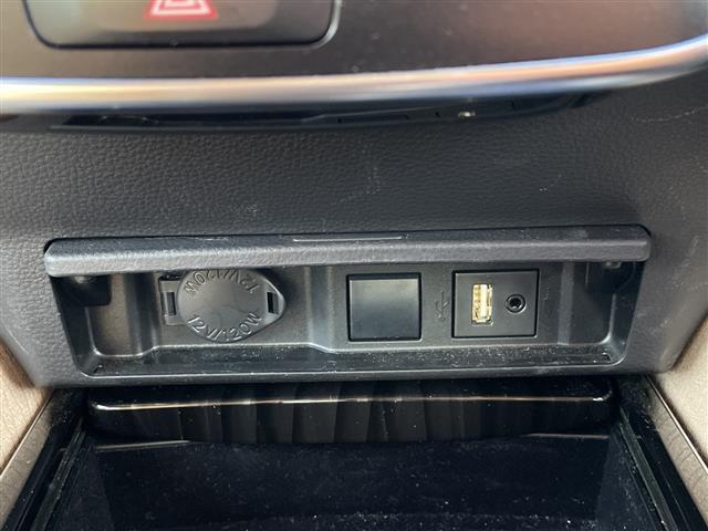 【運転席操作部】快適なドライブを楽しむための機能が装備されています！運転席から触れるので、使いやすいです！除菌プランいれていただくと、さらに清潔で安心していただけます！