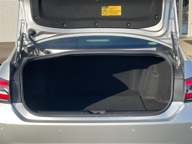 修復歴のある車は販売いたしませんのでご安心ください。厳格な検査をクリアした安心できるお車をご提案させていただきます。※万が一修復歴があった場合は契約の解除等に応じます