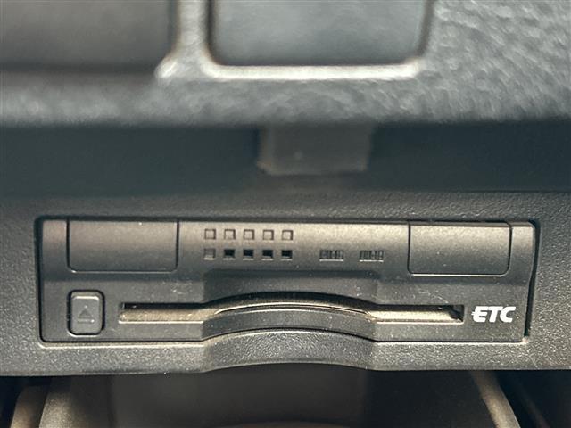 アルファード ２．５Ｓ　Ａパッケージ　タイプブラック　特別仕様車　アルパイン１１インチナビＥＸ１１Ｖ　アルパインフリップダウンモニター　バックカメラ　クルコン　両側パワースライドドア　ＢＴ　電動リアゲート　ＡＣ１００Ｖ　ＥＴＣ　１８ＡＷ　ソナー（6枚目）