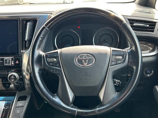 アルファード ２．５Ｓ　Ａパッケージ　タイプブラック　特別仕様車　アルパイン１１インチナビＥＸ１１Ｖ　アルパインフリップダウンモニター　バックカメラ　クルコン　両側パワースライドドア　ＢＴ　電動リアゲート　ＡＣ１００Ｖ　ＥＴＣ　１８ＡＷ　ソナー（10枚目）