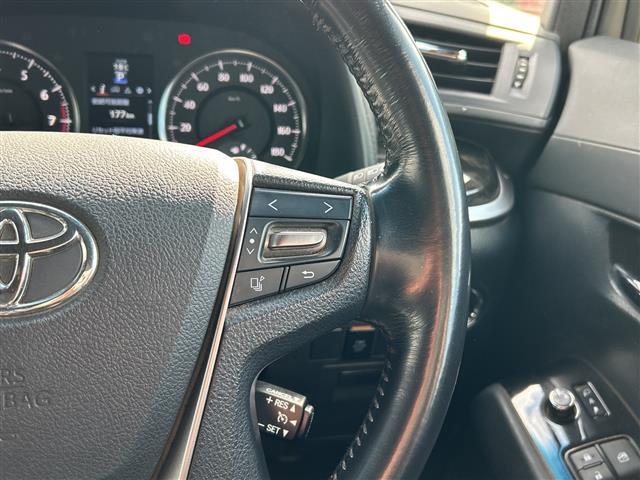アルファード ２．５Ｓ　Ａパッケージ　タイプブラック　特別仕様車　アルパイン１１インチナビＥＸ１１Ｖ　アルパインフリップダウンモニター　バックカメラ　クルコン　両側パワースライドドア　ＢＴ　電動リアゲート　ＡＣ１００Ｖ　ＥＴＣ　１８ＡＷ　ソナー（12枚目）