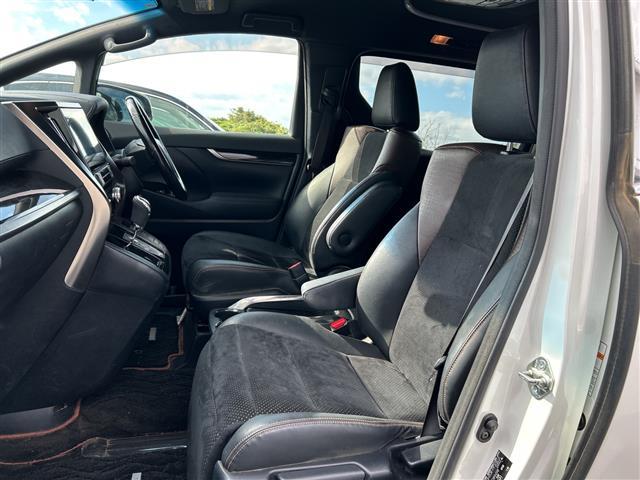 アルファード ２．５Ｓ　Ａパッケージ　タイプブラック　特別仕様車　アルパイン１１インチナビＥＸ１１Ｖ　アルパインフリップダウンモニター　バックカメラ　クルコン　両側パワースライドドア　ＢＴ　電動リアゲート　ＡＣ１００Ｖ　ＥＴＣ　１８ＡＷ　ソナー（16枚目）