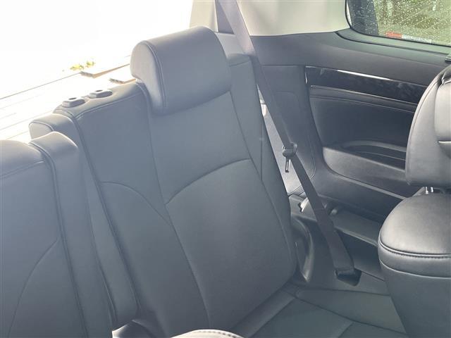 ヴェルファイア ２．５Ｚ　Ｇエディション　９型ナビＮＳＺＴ－Ｙ６６Ｔ　フリップダウンモニター　皮シート　エアシート　シートヒーター　ＥＴＣ　ＢＴ　両側パワースライドドア　電動リアドア　１８インチＡＷ　ＬＥＤライト　オートライト　車高調（33枚目）