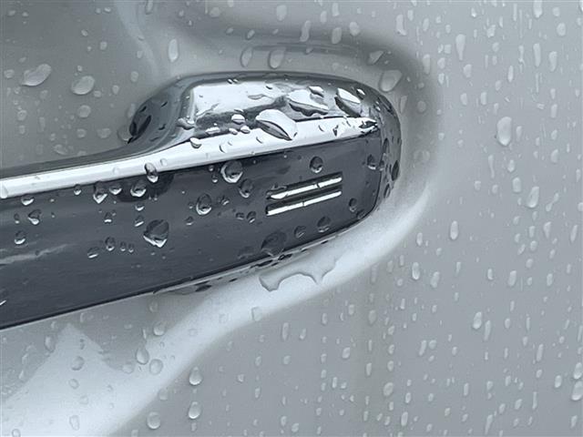 ヴェルファイア ２．５Ｚ　Ｇエディション　９型ナビＮＳＺＴ－Ｙ６６Ｔ　フリップダウンモニター　皮シート　エアシート　シートヒーター　ＥＴＣ　ＢＴ　両側パワースライドドア　電動リアドア　１８インチＡＷ　ＬＥＤライト　オートライト　車高調（39枚目）