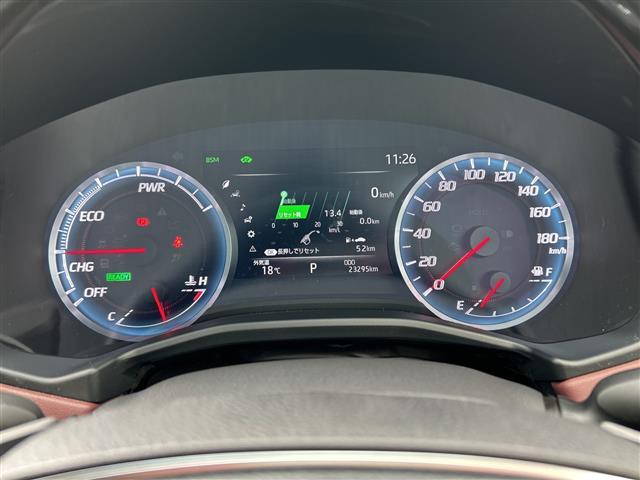 クラウンハイブリッド ＲＳアドバンス　ナビ　全方位カメラ　ＡＨＢ　ＢＳＭ　ＲＣＴＡ　ＨＵＤ　ＲＳＡ　ＰＣＳ　ＬＴＡ　ＡＨＢ　電動シート　シートヒーター　ステアヒーター　パーキングアシスト　デジタルミラー　ドラレコ　ＥＴＣ　ＡＣ１００Ｖ（8枚目）