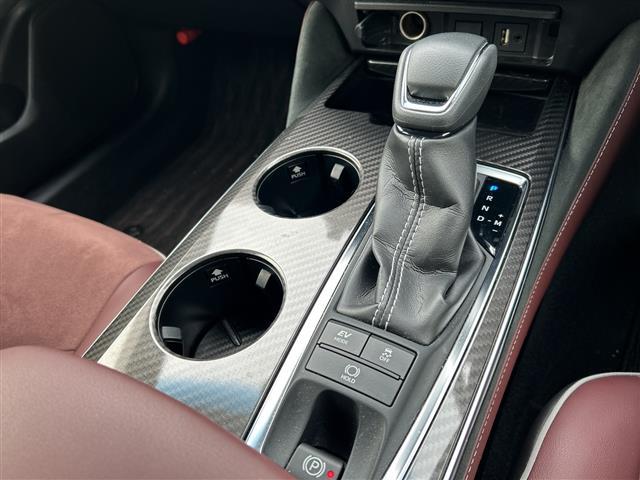 クラウンハイブリッド ＲＳアドバンス　ナビ　全方位カメラ　ＡＨＢ　ＢＳＭ　ＲＣＴＡ　ＨＵＤ　ＲＳＡ　ＰＣＳ　ＬＴＡ　ＡＨＢ　電動シート　シートヒーター　ステアヒーター　パーキングアシスト　デジタルミラー　ドラレコ　ＥＴＣ　ＡＣ１００Ｖ（9枚目）