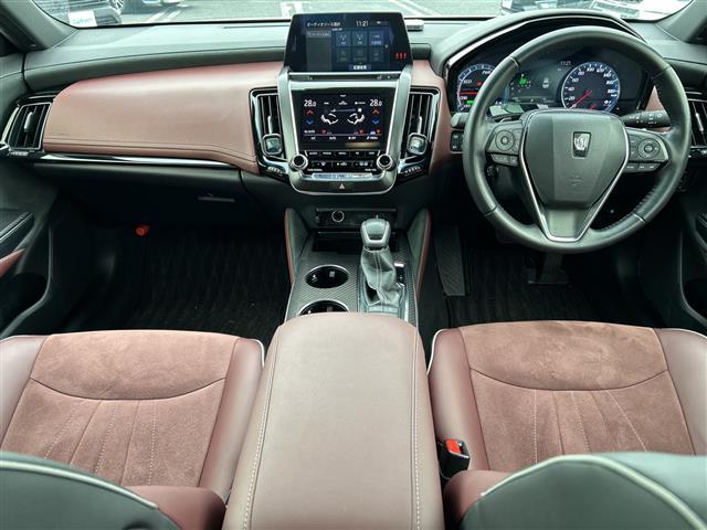 クラウンハイブリッド ＲＳアドバンス　ナビ　全方位カメラ　ＡＨＢ　ＢＳＭ　ＲＣＴＡ　ＨＵＤ　ＲＳＡ　ＰＣＳ　ＬＴＡ　ＡＨＢ　電動シート　シートヒーター　ステアヒーター　パーキングアシスト　デジタルミラー　ドラレコ　ＥＴＣ　ＡＣ１００Ｖ（16枚目）