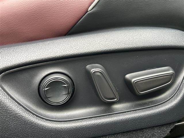 クラウンハイブリッド ＲＳアドバンス　ナビ　全方位カメラ　ＡＨＢ　ＢＳＭ　ＲＣＴＡ　ＨＵＤ　ＲＳＡ　ＰＣＳ　ＬＴＡ　ＡＨＢ　電動シート　シートヒーター　ステアヒーター　パーキングアシスト　デジタルミラー　ドラレコ　ＥＴＣ　ＡＣ１００Ｖ（28枚目）