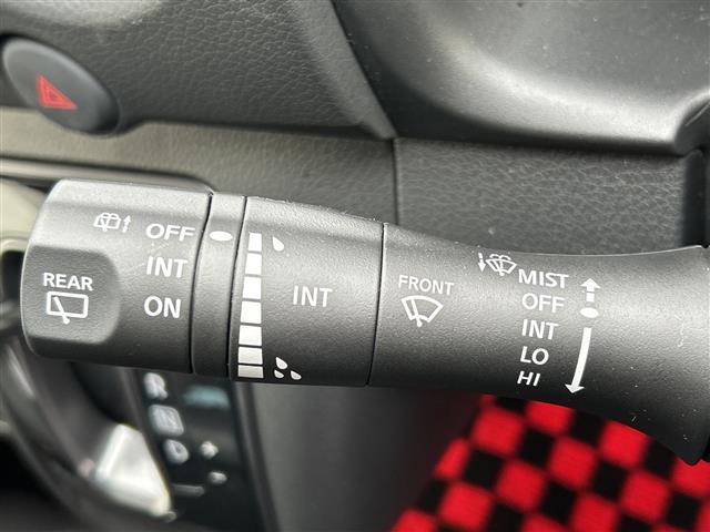 キャラバン ロングプロスタイルプレミアムＧＸ　１オーナー　１１型ナビＸＦ１１ＮＸ－Ｓ　全方位カメラ　電動スライド　ＥＴＣ　ドラレコ　ベットキット　スマートルームミラー　革調シートカバー　ＨＤＭＩ　リアヒータークーラー　ＬＥＤライト　１５インチＡＷ（16枚目）