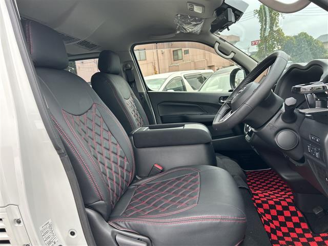 キャラバン ロングプロスタイルプレミアムＧＸ　１オーナー　１１型ナビＸＦ１１ＮＸ－Ｓ　全方位カメラ　電動スライド　ＥＴＣ　ドラレコ　ベットキット　スマートルームミラー　革調シートカバー　ＨＤＭＩ　リアヒータークーラー　ＬＥＤライト　１５インチＡＷ（19枚目）