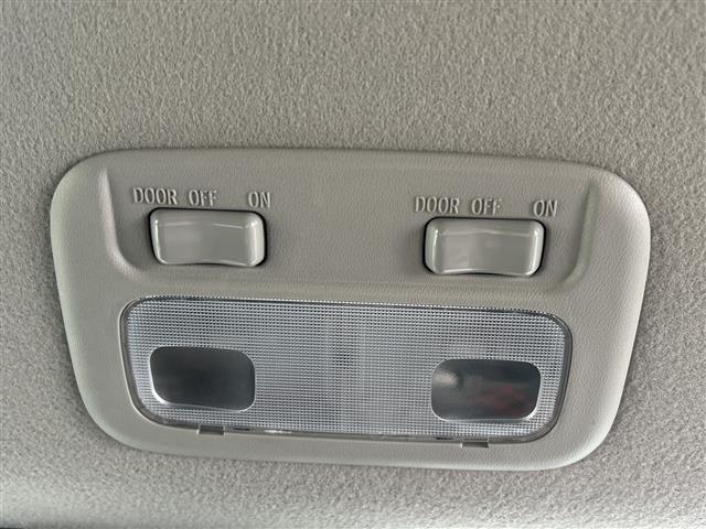 キャラバン ロングプロスタイルプレミアムＧＸ　１オーナー　１１型ナビＸＦ１１ＮＸ－Ｓ　全方位カメラ　電動スライド　ＥＴＣ　ドラレコ　ベットキット　スマートルームミラー　革調シートカバー　ＨＤＭＩ　リアヒータークーラー　ＬＥＤライト　１５インチＡＷ（27枚目）