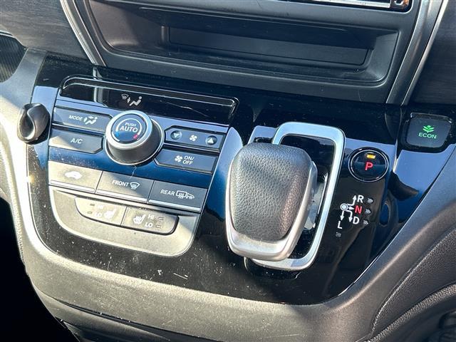 フリードハイブリッド ハイブリッド・Ｇ　１オーナー　９型ナビＶＸＭ－２３７ＶＦＮｉ　Ｂカメ　両側電動スライドドア　シートヒーター　Ｓパッケージ　コンフォートビューパケ　ドラレコ　７人乗　クルコン　ホンダセンシング　ＵＳＢ　ＢＴ　ＬＥＤライト（11枚目）