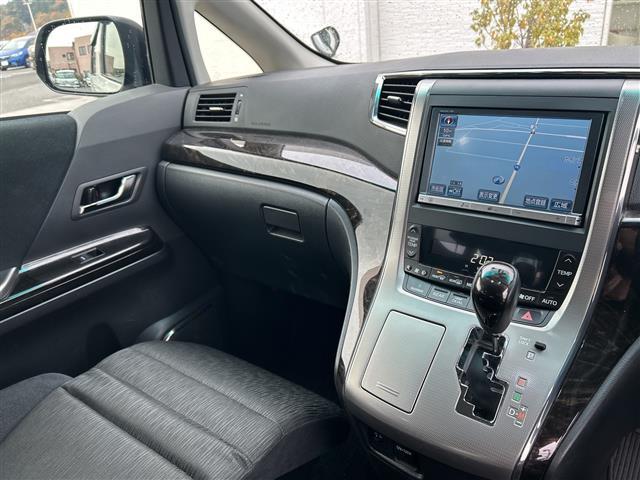 ヴェルファイア ２．４Ｚ　Ｇエディション　ナビＮＨＺＮ－Ｘ６２Ｇ　バックカメラ　ＥＴＣ　Ｂｔ　フルセグＴＶ　ＣＤ　ＤＶＤ　ドライブレコーダー　パワーシート　　両側パワースライドドア　エアロ　純正１８アルミホイール　前後コーナーセンサー（9枚目）