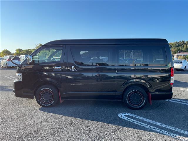 ハイエースバン スーパーＧＬ　ダークプライムＩＩ　ナビＮＳＺＴ－Ｗ６８Ｔ　フルセグＴＶ　ＣＤ　ＤＶＤ　ＢＴ　バックカメラ　両側パワースライドドア　ＥＴＣ　１００Ｖ電源　ＰＣＳ　ＬＤＡ　ＡＨＢ　社外１５インチＡＷ　ミドルルーフ　ワイドボディ　ディーゼル（17枚目）