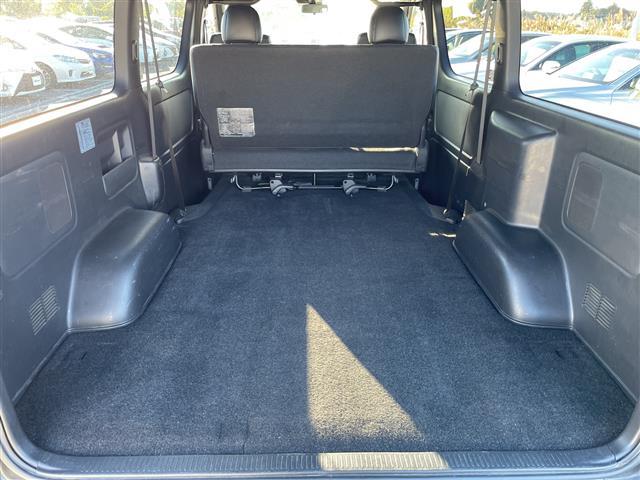 ハイエースバン スーパーＧＬ　ダークプライムＩＩ　ナビＮＳＺＴ－Ｗ６８Ｔ　フルセグＴＶ　ＣＤ　ＤＶＤ　ＢＴ　バックカメラ　両側パワースライドドア　ＥＴＣ　１００Ｖ電源　ＰＣＳ　ＬＤＡ　ＡＨＢ　社外１５インチＡＷ　ミドルルーフ　ワイドボディ　ディーゼル（29枚目）