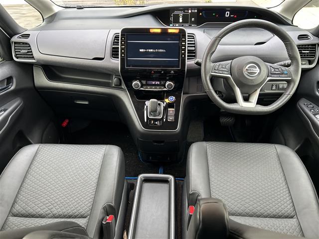 セレナ マルチベッド　ｅ－パワーＨＷＳ　Ｖ　９型ナビ　バックカメラ　プロパイロット　両側パワースライド　ハンズフリーオートスライド　シートヒーター　ステアリングヒーター　ＥＴＣ　純正ドラレコ　フルセグＴＶ　Ｂｔ　ＤＶＤ　Ｂｌｕ－ｒａｙ　エアロ（12枚目）