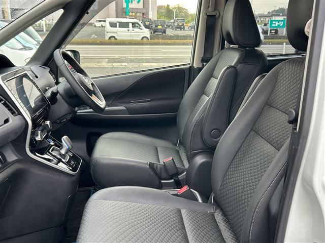 セレナ マルチベッド　ｅ－パワーＨＷＳ　Ｖ　９型ナビ　バックカメラ　プロパイロット　両側パワースライド　ハンズフリーオートスライド　シートヒーター　ステアリングヒーター　ＥＴＣ　純正ドラレコ　フルセグＴＶ　Ｂｔ　ＤＶＤ　Ｂｌｕ－ｒａｙ　エアロ（20枚目）