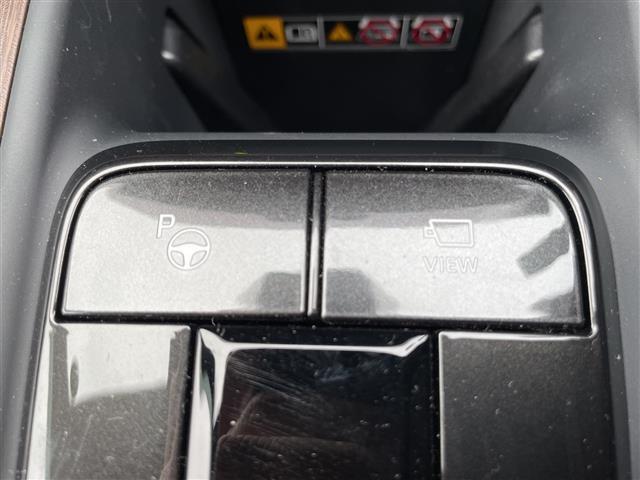 クラウン Ｚ　ガラスルーフ　純正ディスプレイオーディオ　ドライバー異常対応システム　Ｂカメ　全周囲モニター　ＨＵＤ　ミラー一体型ドラレコ　電動サンシェード　充電ホルダー　１００Ｖ充電　シートヒーター　エアシート（14枚目）