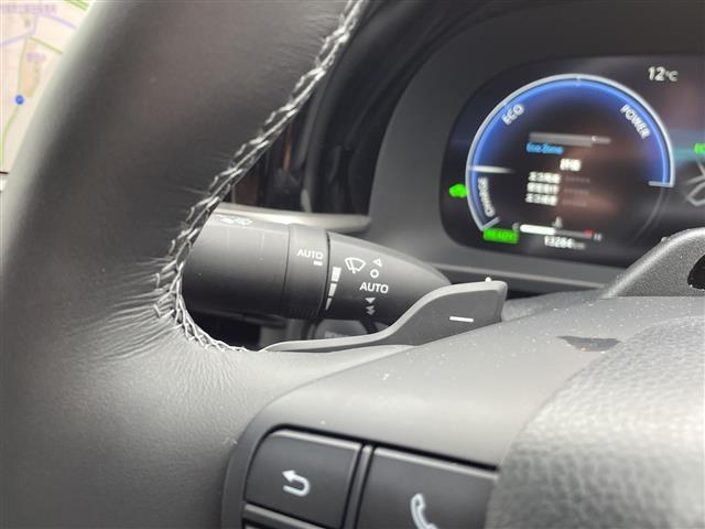 クラウン Ｚ　ガラスルーフ　純正ディスプレイオーディオ　ドライバー異常対応システム　Ｂカメ　全周囲モニター　ＨＵＤ　ミラー一体型ドラレコ　電動サンシェード　充電ホルダー　１００Ｖ充電　シートヒーター　エアシート（22枚目）