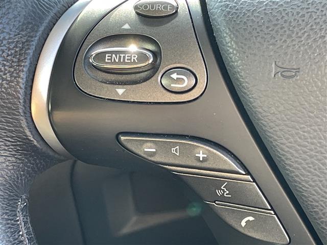 フーガハイブリッド ベースグレード　ナビ　全方位カメラ　レーダークルーズ　フルセグＴＶ　ミュージックＢＯＸ　ハーフレザー　パワーシート　インテリジェントペダル　ビルトインＥＴＣ　木目調パネル　スマートキー　前後センサー　オートライト（4枚目）