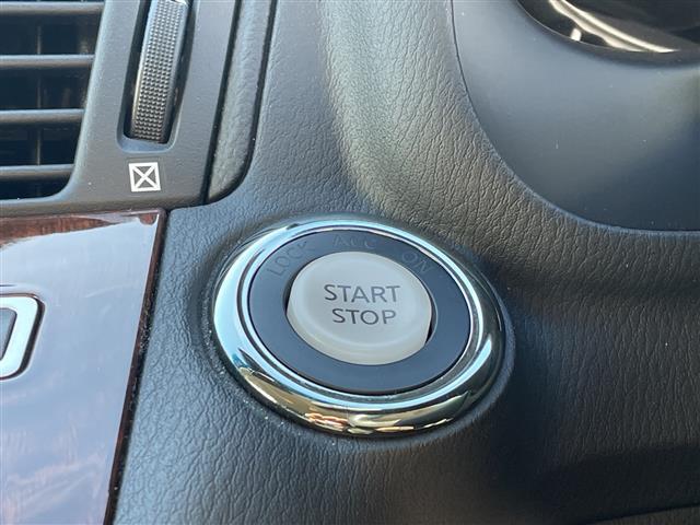 フーガハイブリッド ベースグレード　ナビ　全方位カメラ　レーダークルーズ　フルセグＴＶ　ミュージックＢＯＸ　ハーフレザー　パワーシート　インテリジェントペダル　ビルトインＥＴＣ　木目調パネル　スマートキー　前後センサー　オートライト（34枚目）