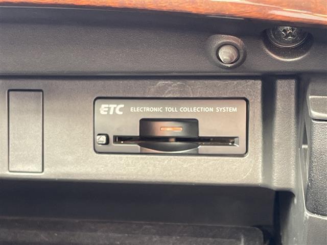 フーガハイブリッド ベースグレード　ナビ　全方位カメラ　レーダークルーズ　フルセグＴＶ　ミュージックＢＯＸ　ハーフレザー　パワーシート　インテリジェントペダル　ビルトインＥＴＣ　木目調パネル　スマートキー　前後センサー　オートライト（37枚目）