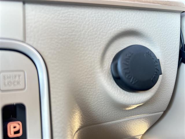 アルトラパン Ｘ　純正メモリーナビ（ＣＮ－ＲＺ７６５Ｗ）　全方位カメラ　シートヒーター　デュアルセンサーブレーキサポート　ＢＴ　スマートキー　純正フロアマット　純正ＡＷ　コーナーセンサー　サイドバイザー　ＨＩＤライト（28枚目）