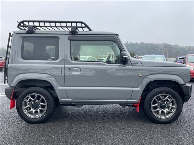 ジムニー ＸＣ　８型ナビＣＮ－ＲＺ８７５　バックカメラ　革調カバー　シートヒーター　ドラレコ　クルコン　コンビハンドル　ルーフラック　リアラダー　ＬＥＤライト　オートライト　外グリル　セーフティサポート　ラバーマット（21枚目）