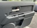 ベースグレード　ツートンカラー　Ｍ／Ｔタイヤ　ルーフラック　サイドステップ　社外１７ＡＷ　４ＷＤ　背面タイヤ　ナビ　ＮＳＺＴ－Ｗ６２Ｇ　バックカメラ　ＣＤ　ＤＶＤ　Ｂｔ　ＥＴＣ　ドラレコ　マット　バイザー　キーレス（30枚目）