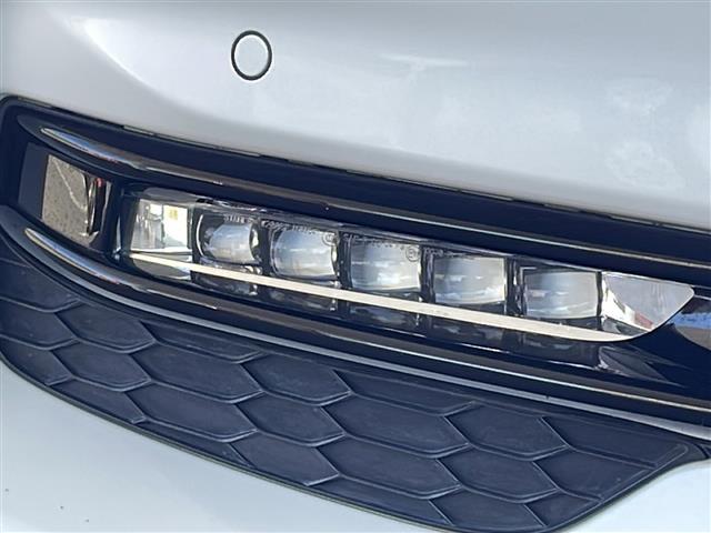 アコードハイブリッド EX 1オーナー サンルーフ 黒革シート 純正ナビ バックカメラ サイドカメラ 前方ドライブレコーダー クルーズコントロール ステアリングスイッチ パドルシフト 革巻きステアリング ビルトインETC(32枚目)