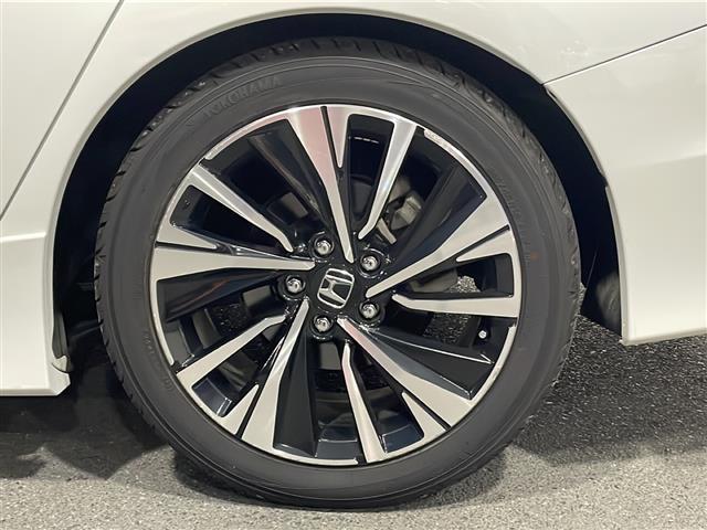 アコードハイブリッド EX 1オーナー サンルーフ 黒革シート 純正ナビ バックカメラ サイドカメラ 前方ドライブレコーダー クルーズコントロール ステアリングスイッチ パドルシフト 革巻きステアリング ビルトインETC(34枚目)