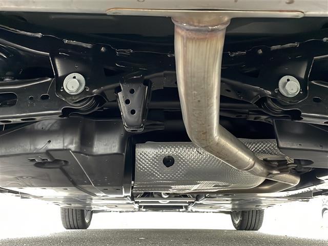 プリウス Z ワンオーナー フルセグTV メーカー純正ナビ ETC 純正AW クルコン追従 全方位カメラ 衝突軽減 車両脱線 プッシュスタート ステアリングスイッチ 純正フロアマット メモリーシート(42枚目)