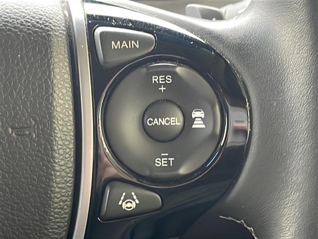 オデッセイ アブソルート・Xホンダセンシング ワンオーナー ハーフレザー 社外AW 衝突軽減 車両脱線 革巻きステアリング ドラレコ 純正フロアマット ルーフレール フォグランプ プッシュスタート LEDヘッドライト ウィンカーミラー(6枚目)