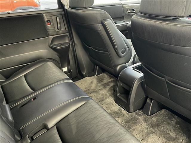 オデッセイ アブソルート・Xホンダセンシング ワンオーナー ハーフレザー 社外AW 衝突軽減 車両脱線 革巻きステアリング ドラレコ 純正フロアマット ルーフレール フォグランプ プッシュスタート LEDヘッドライト ウィンカーミラー(24枚目)